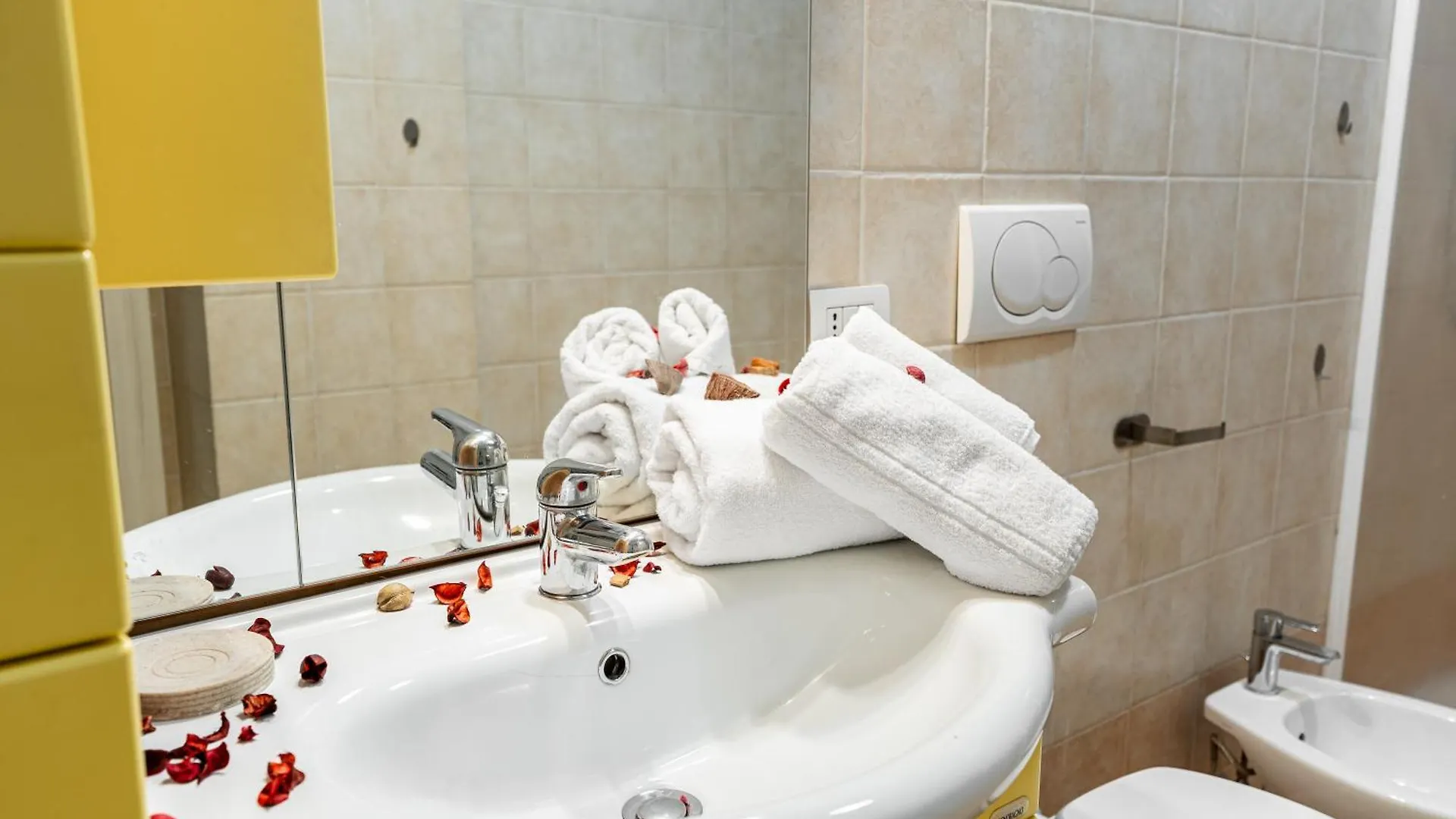 Magichouse 2 Camere 2 Bagni -15 Min Colosseo Rom Lägenhet